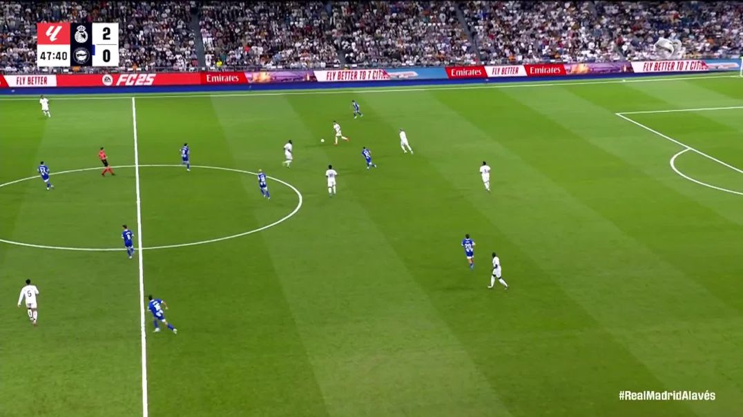 ⁣Real Madrid [3] - 0 Deportivo Alaves - Rodrygo 48