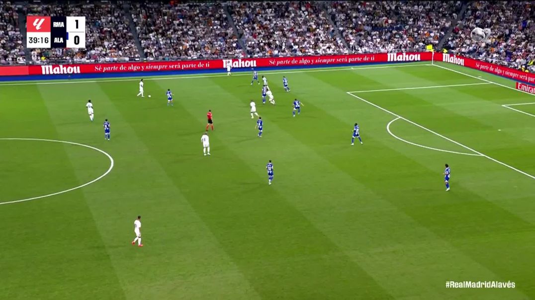 ⁣Real Madrid [2] - 0 Deportivo Alaves - Kylian Mbappé 40'