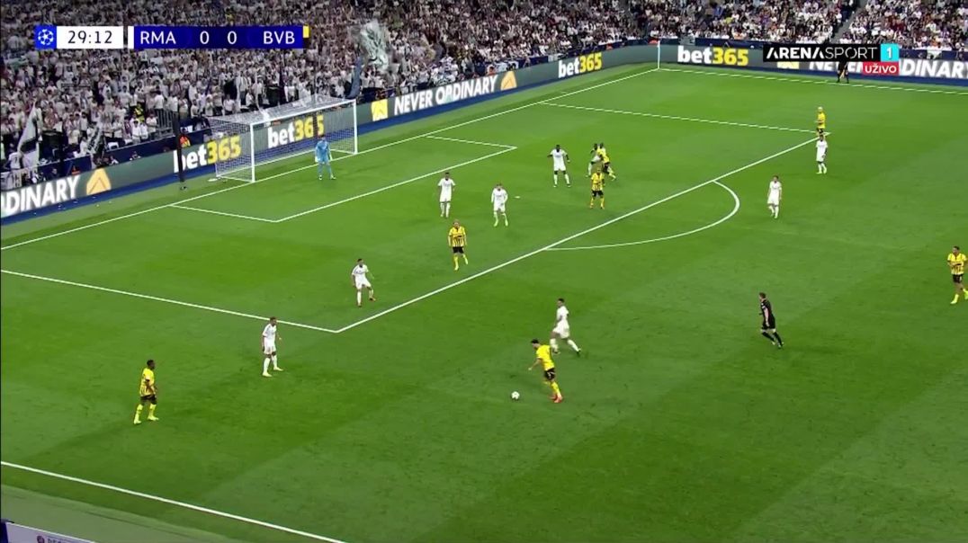 ⁣Real Madrid 0 - [1] Dortmund - Donyell Malen 30'