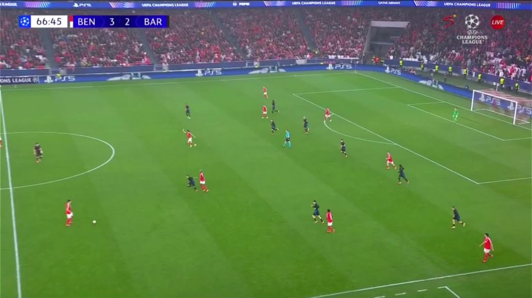 ⁣Benfica [4] - 2 Barcelona - Tomas Araujo 68' (Own goal)