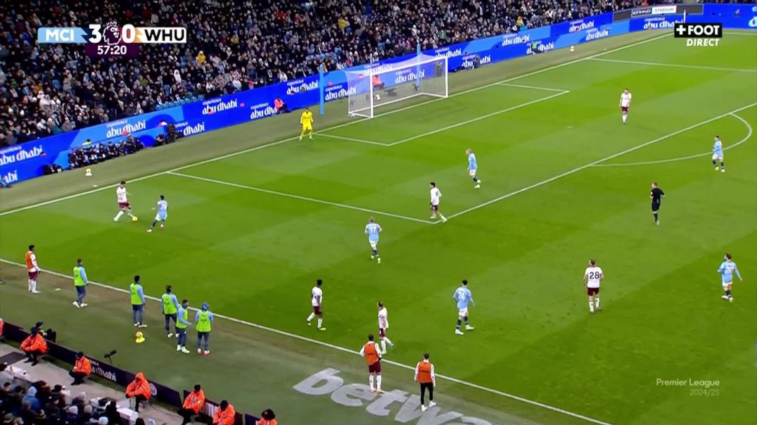 ⁣Manchester City [4] - 0 West Ham - Phil Foden 58'