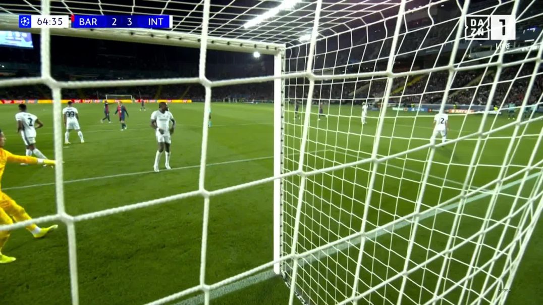 ⁣Barcelona [3] - 3 Inter - Raphinha 65' Media