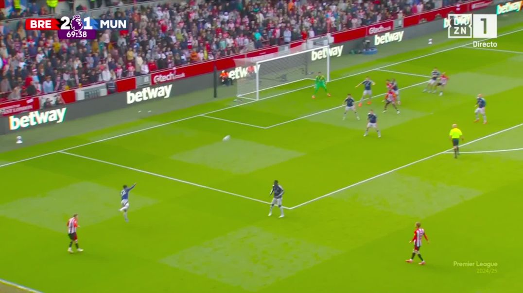 ⁣Brentford [3] - 1 Manchester Utd - K. Schade 70'