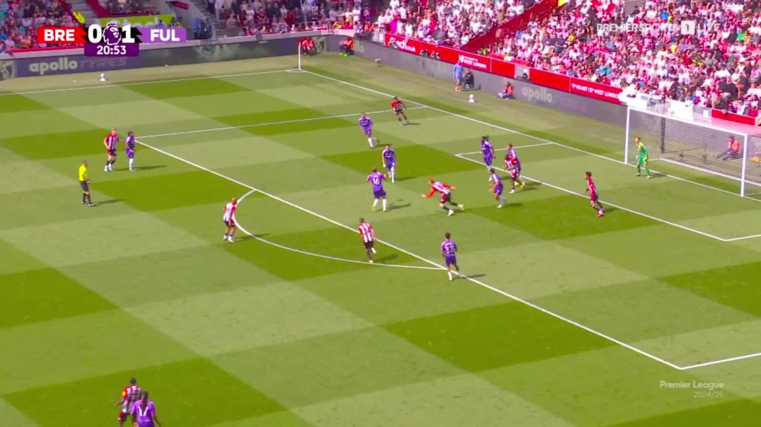 ⁣Brentford [1] - 1 Fulham - Bryan Mbeumo 22'