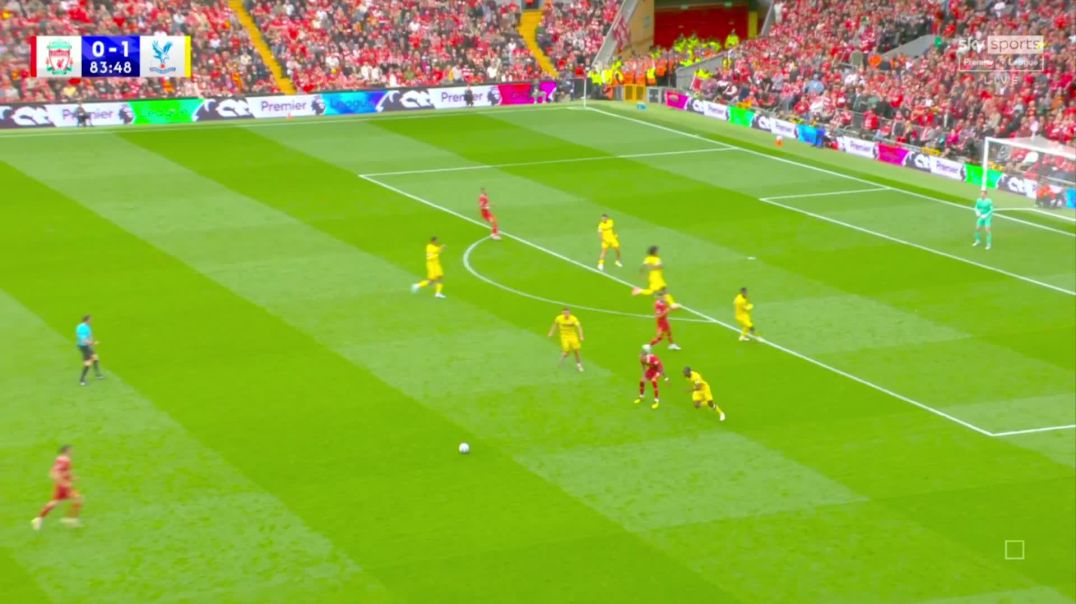 ⁣Liverpool [1] - 1 Crystal Palace - Mohamed Salah 85' Media