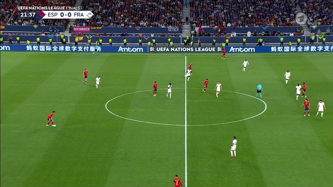 Spain [1] - 0 France - Nico Williams 22'