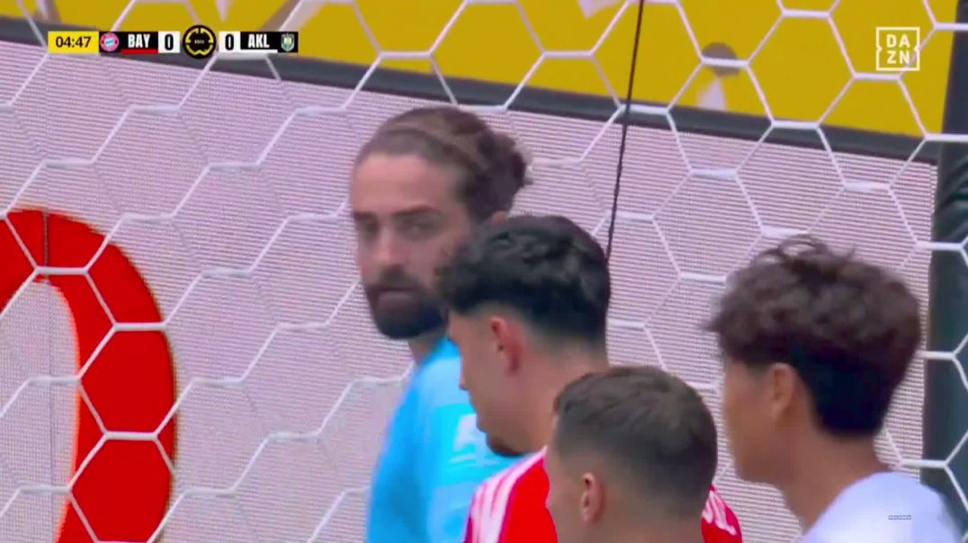 ⁣Bayern Munich [1] - 0 Auckland City - K. Coman 6'