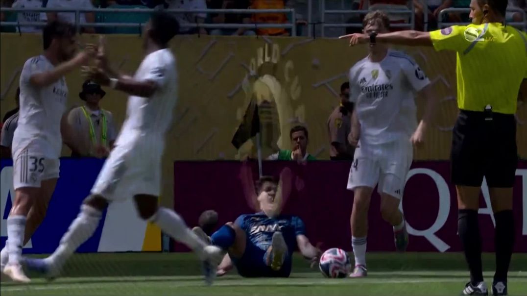 ⁣Real Madrid 1 - [1] Al Hilal - Ruben Neves 41' (Penalty)