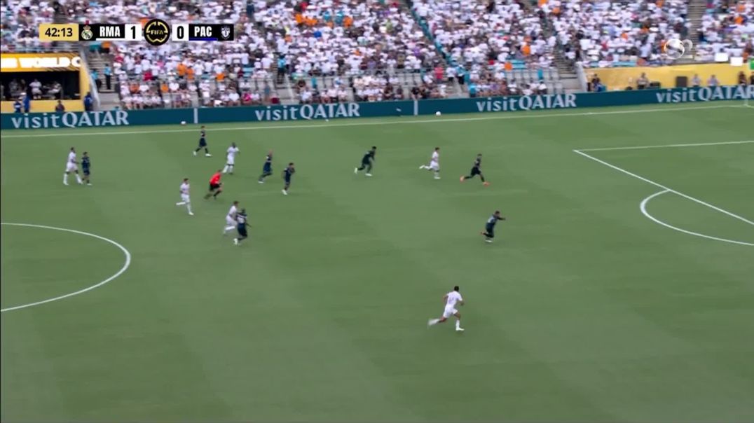 Real Madrid [2] - 0 Pachuca - Arda Guler 43'
